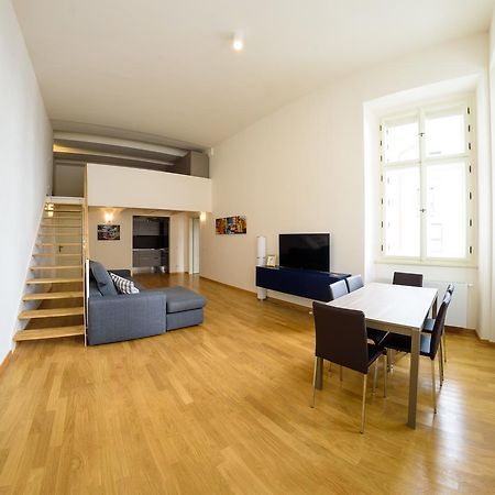 Prague Apartments Sokolovska 91 Экстерьер фото