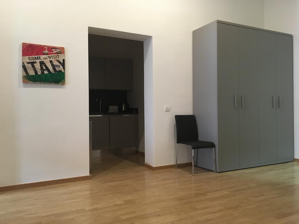 Prague Apartments Sokolovska 91 Экстерьер фото