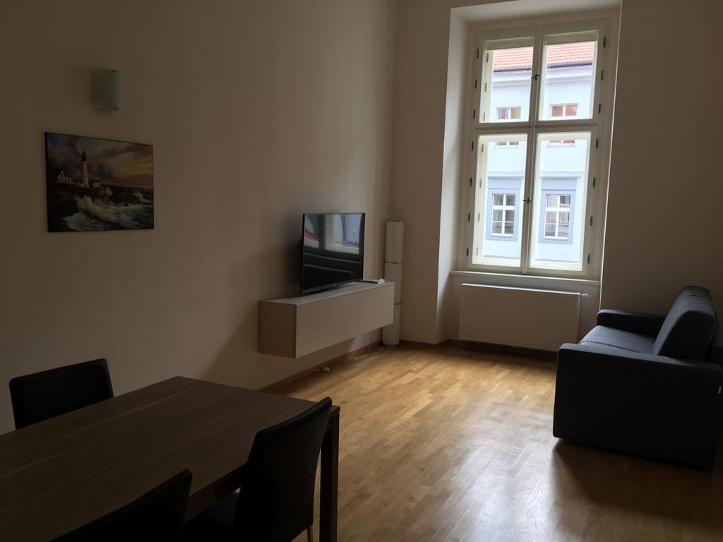 Prague Apartments Sokolovska 91 Экстерьер фото