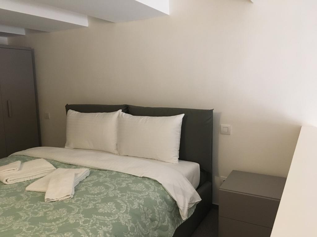 Prague Apartments Sokolovska 91 Экстерьер фото